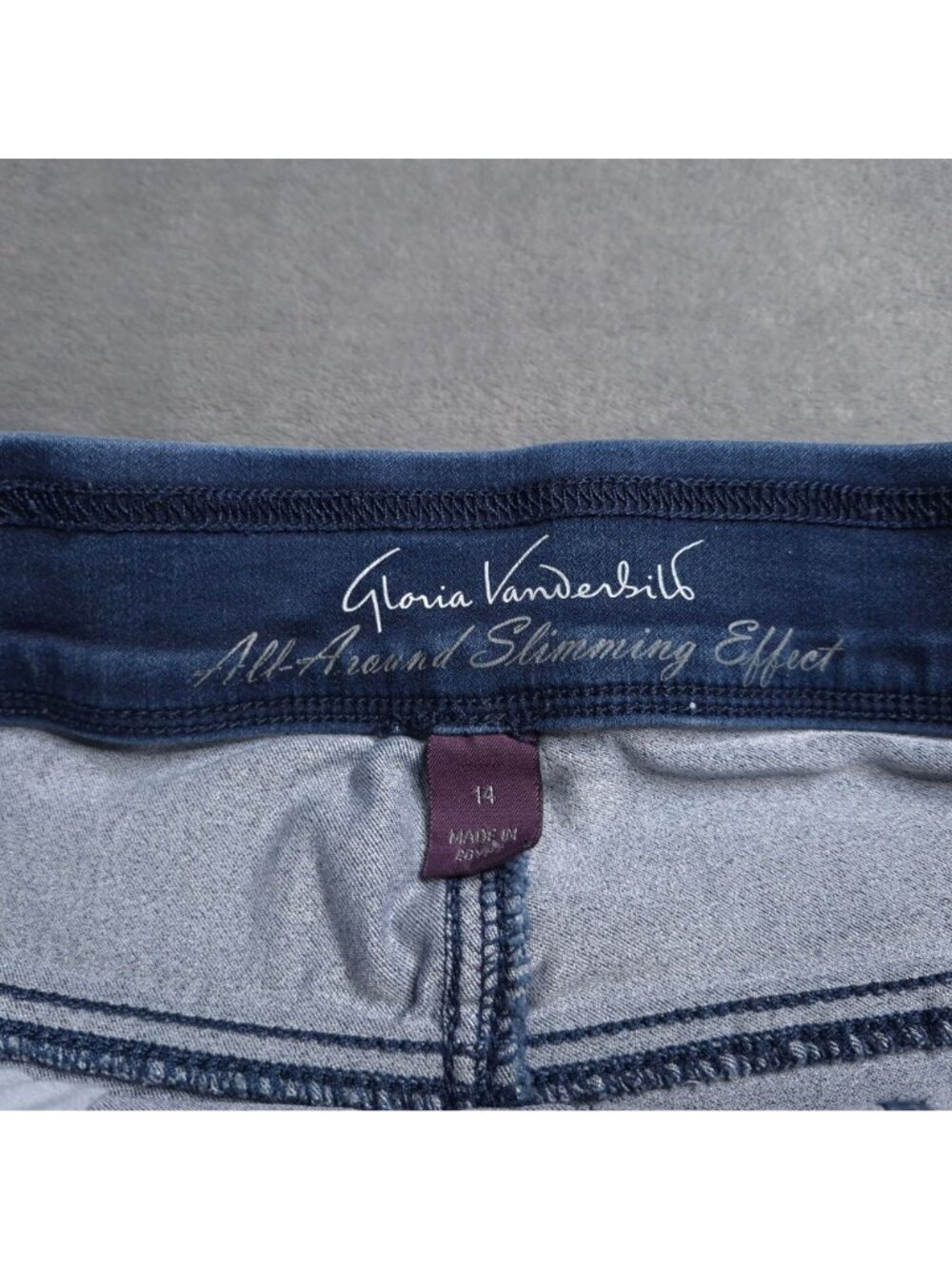 Gloria Vanderbilt Pull-On Capri Jeans Avery 14 High Rise Medium Wash Stretch - Picture 6 of 8